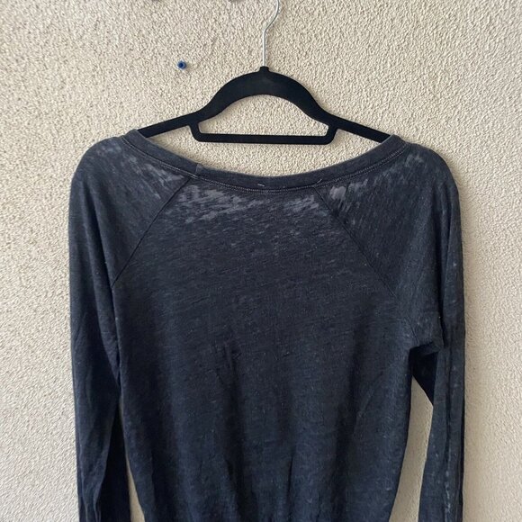 Chaser Revolve Top Black “NEW YORK XOXO" Lips Long Sleeve Sweater NEW Small - Picture 8 of 11